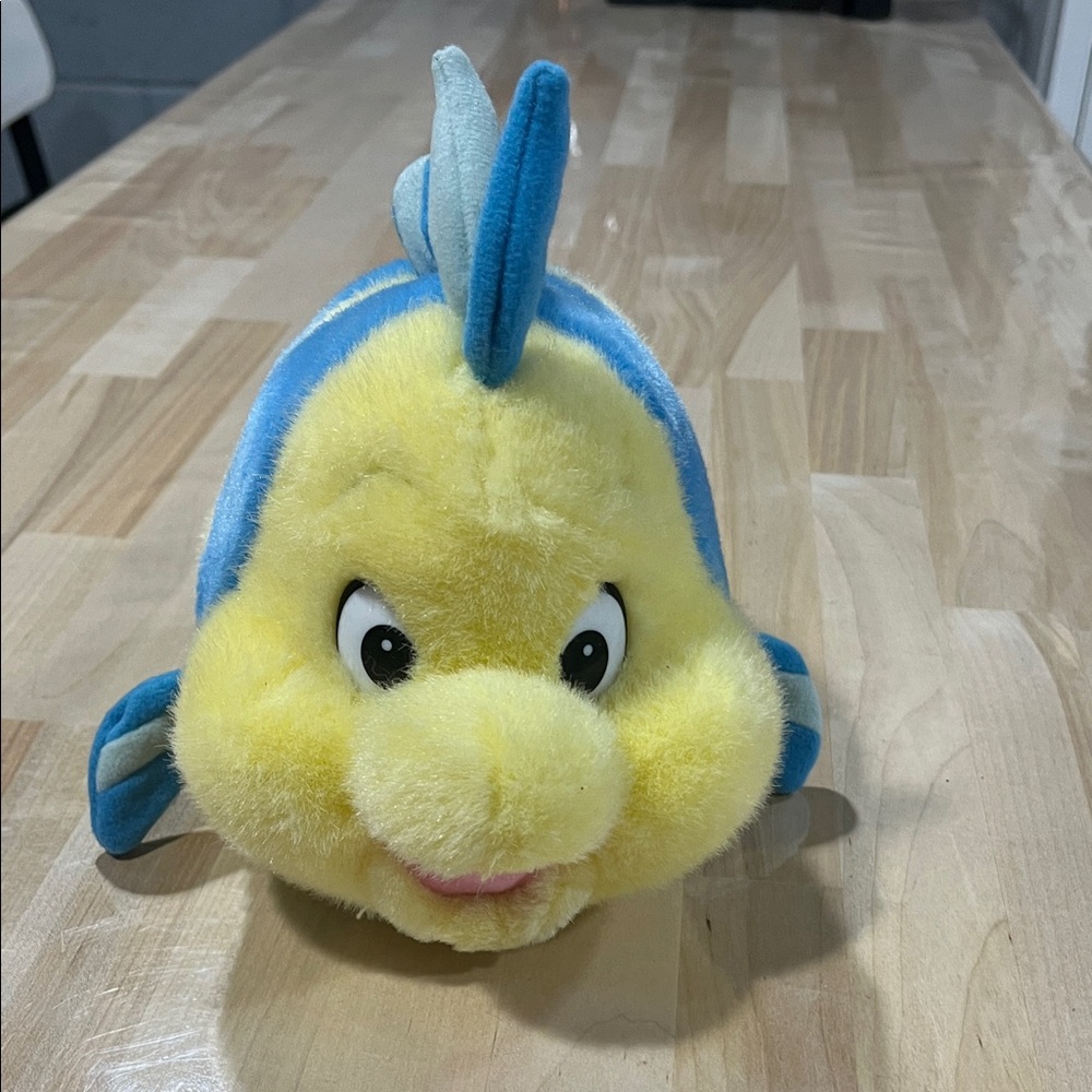 Flounder The Little Mermaid 🧜‍♀️ 🐠 10” plush‎ stuffed The Disney store